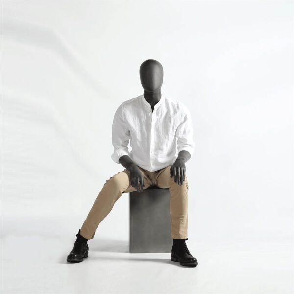 ELEMENTS PM04 sitzende Herrenfigur halbtransparente Glasfaser-Optik