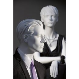 NIK Pos. 1 skulpturierte Herrenfigur inkl. Glasbodenplatte mit Fußdorn