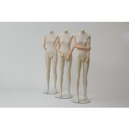 CLOTH Schaufensterfigur Dame MSD1 mit Stoffüberzug, inkl. Glasboden, Fuß- und Wadendorn