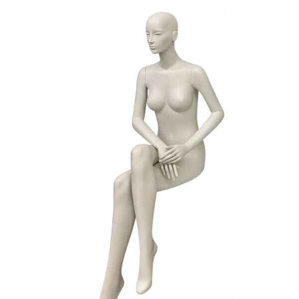 MARLENE sitzende Damen-Schaufensterfigur weiss-grau (ES-44-05FM)