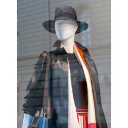MAGIC precoloured white female mannequin, pos. F49