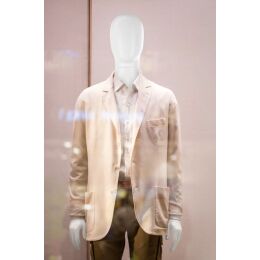 MAGIC precoloured white male mannequin, pos. M23