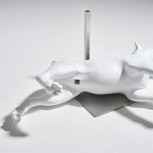Dog-mannequin Bull Terrier G14-W, standing, matt-white, incl. metal base